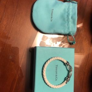 White Knot Single Braid Leather Bracelet